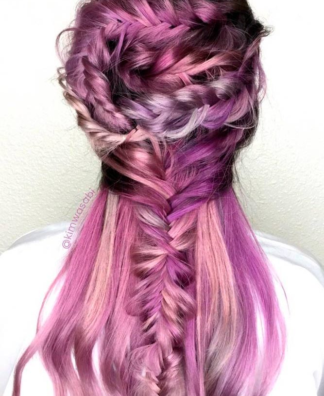 Plecione fryzury dla fioletowych włosów