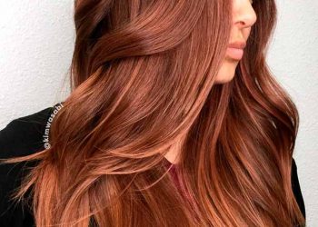 Pomysły na kasztanowe włosy