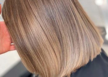 Popielate brązowe włosy to dokładnie to, czego potrzebujesz