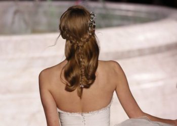 Proste fryzury ślubne do skopiowania z wybiegów