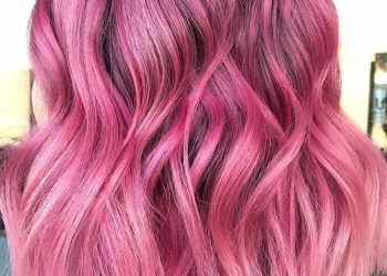 Rewelacyjne pomysły na różowe włosy i odważny wygląd