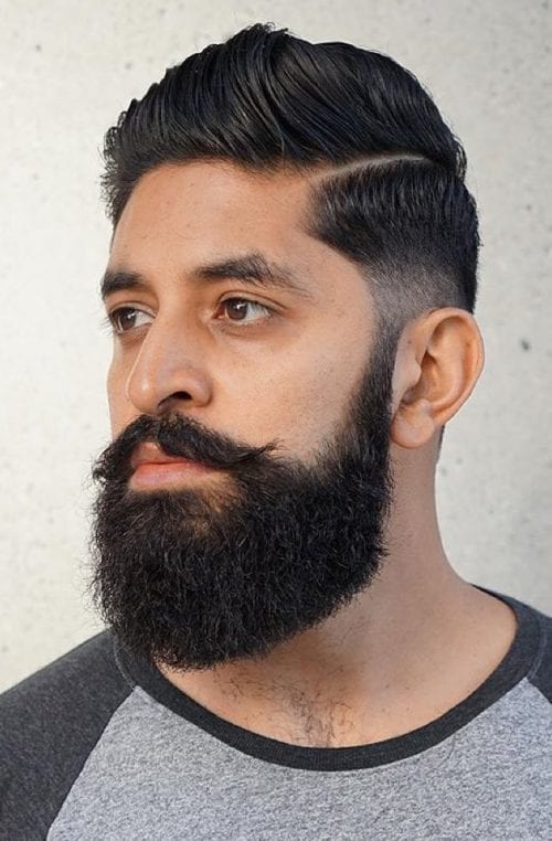 Side part z długą brodą i wąsami Side part z krótkimi bokami, długą brodą i podkręconymi wąsami