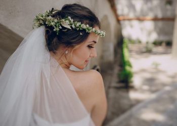 Wspaniałe fryzury ślubne dla panny młodej