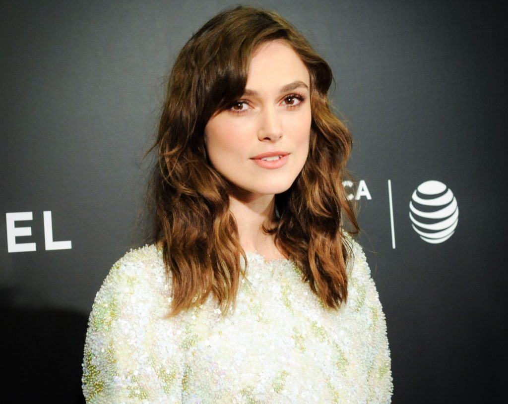 Boczne grzywki, które noszą gwiazdy